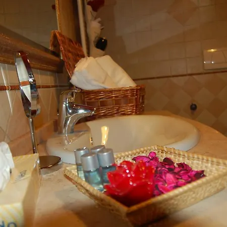 La Rosa Scarlatta Bergamo