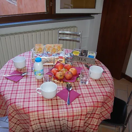 La Rosa Scarlatta Бергамо