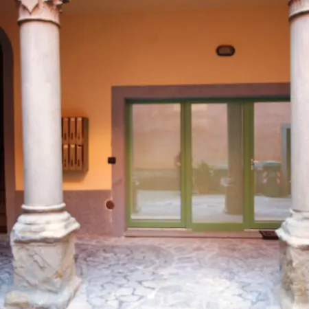 La Rosa Scarlatta Apartmán Bergamo