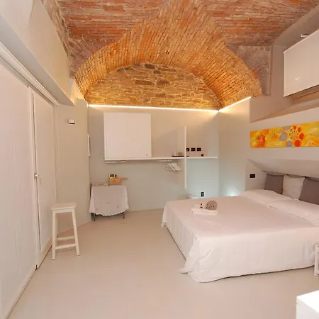 La Rosa Scarlatta Апартаменты *