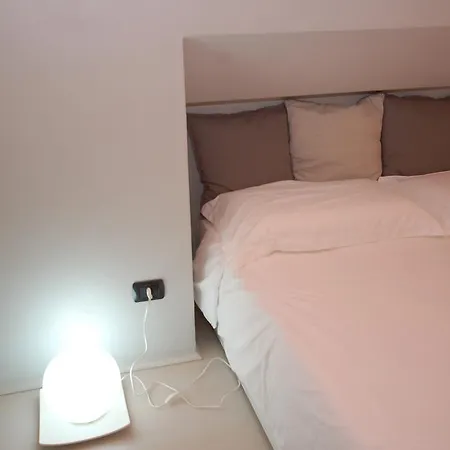 Апартаменты La Rosa Scarlatta Бергамо