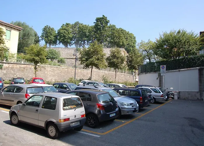 Lägenhet La Rosa Scarlatta *