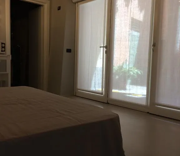 Lägenhet La Rosa Scarlatta