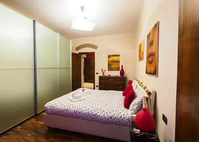 La Rosa Scarlatta דירה *