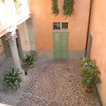 La Rosa Scarlatta Бергамо