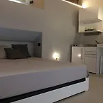 La Rosa Scarlatta Апартаменти *