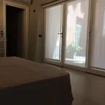 Апартаменти La Rosa Scarlatta