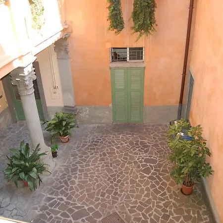 La Rosa Scarlatta ברגמו