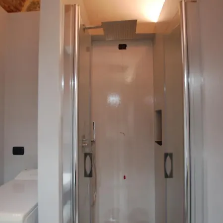 La Rosa Scarlatta Apartment
