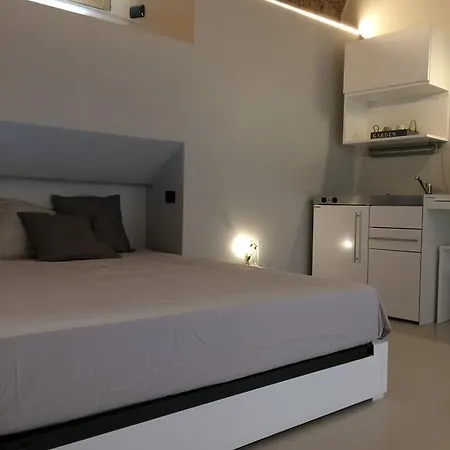 La Rosa Scarlatta Apartment *